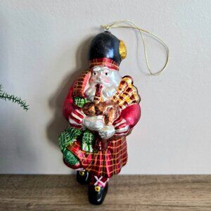 Scottish dancing Santa playing bagpipe Christmas tree ornament